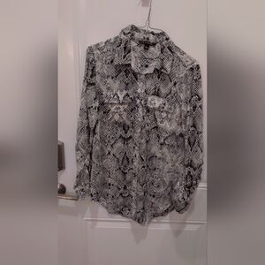 Zac & Rachel Black and White Snake Print Blouse